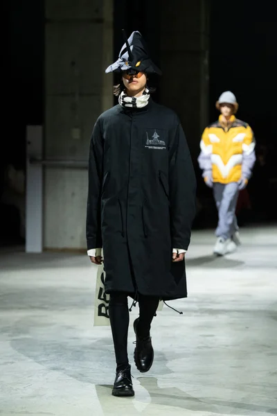 Look 22